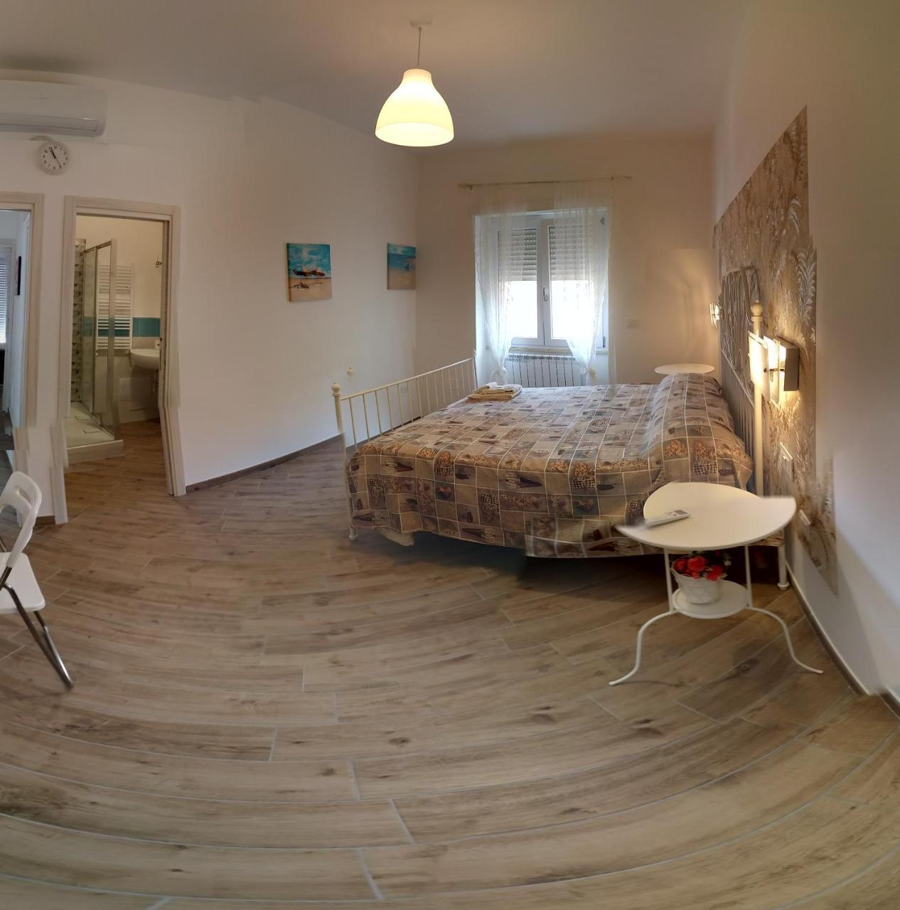 Bed & Breakfast B & B Civico Sei Rooms Salerno